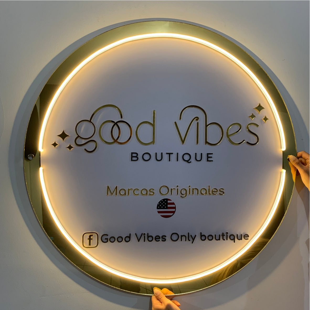 LOGOS EN ACRÍLICO